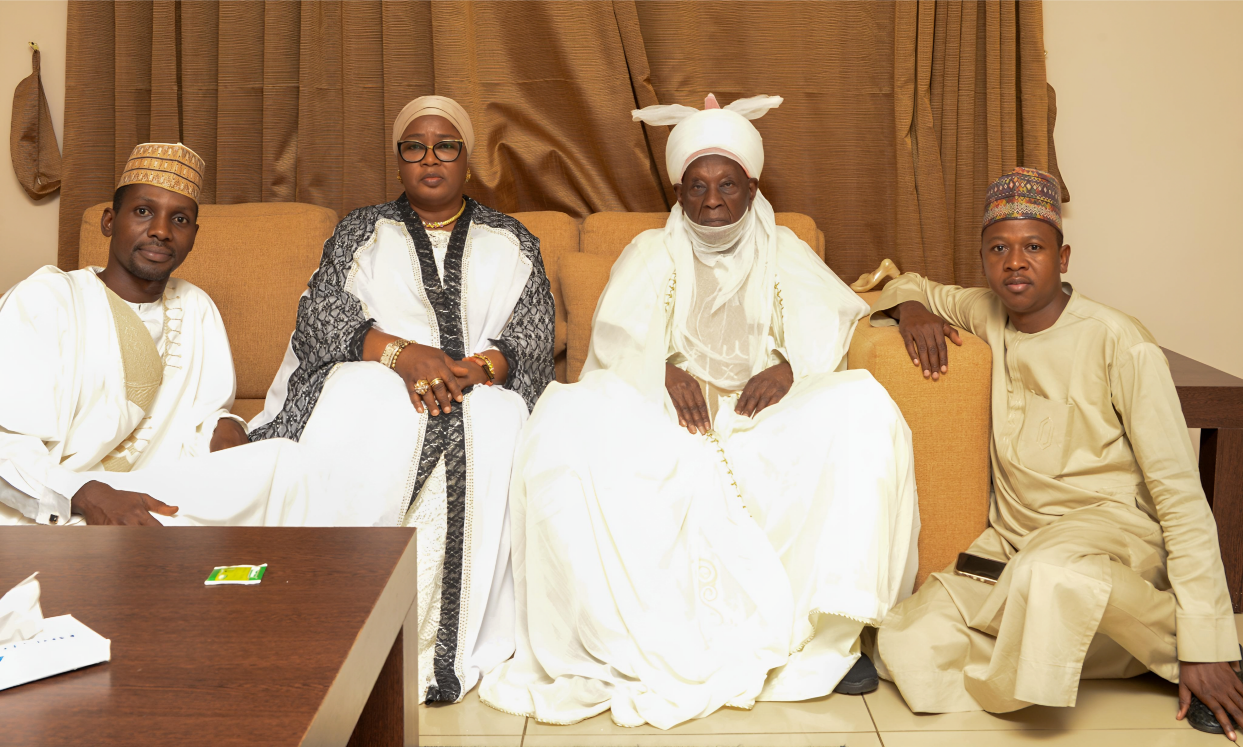 Picsart_25-05-31_22-54-44-915