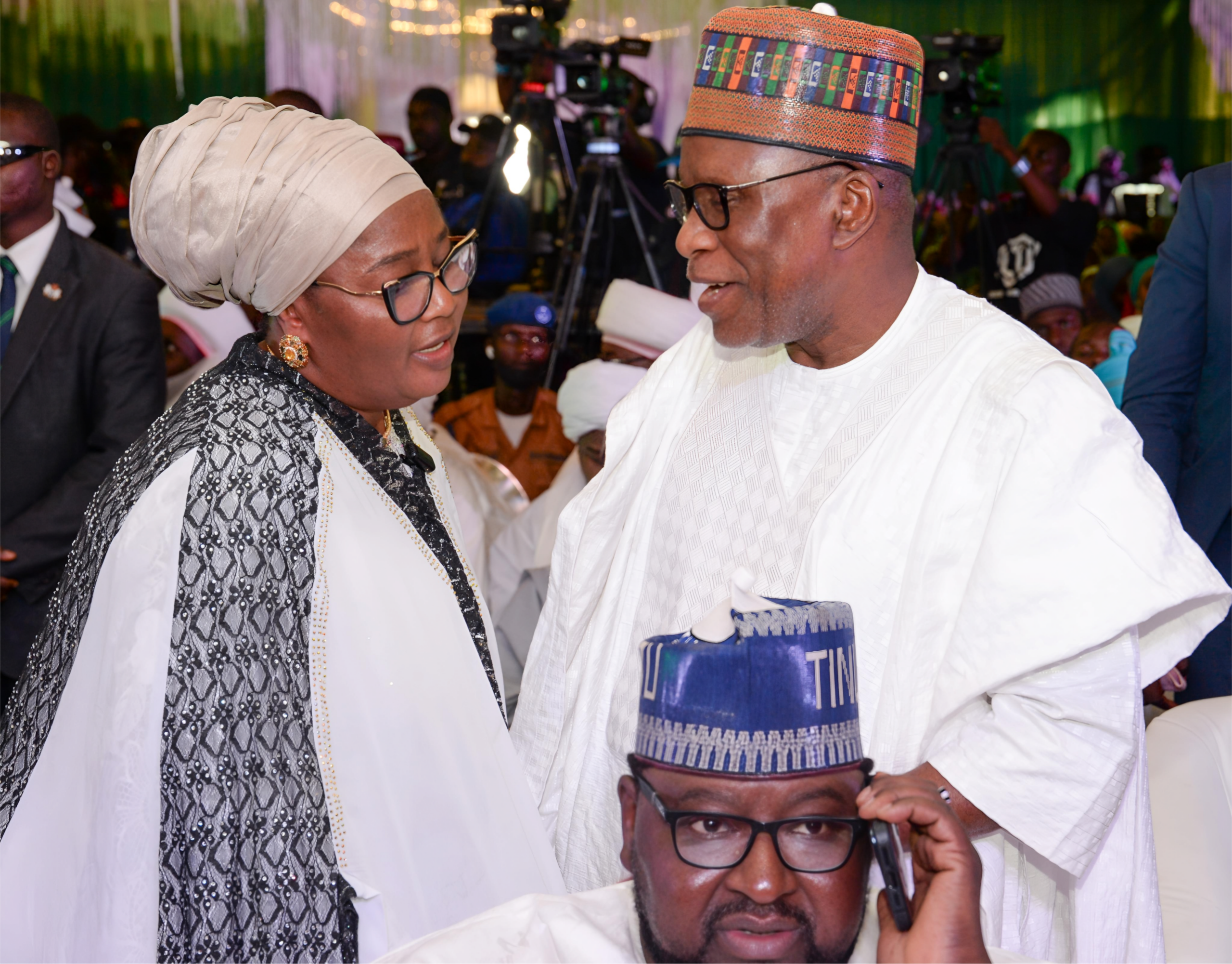 Picsart_25-05-31_23-28-36-006